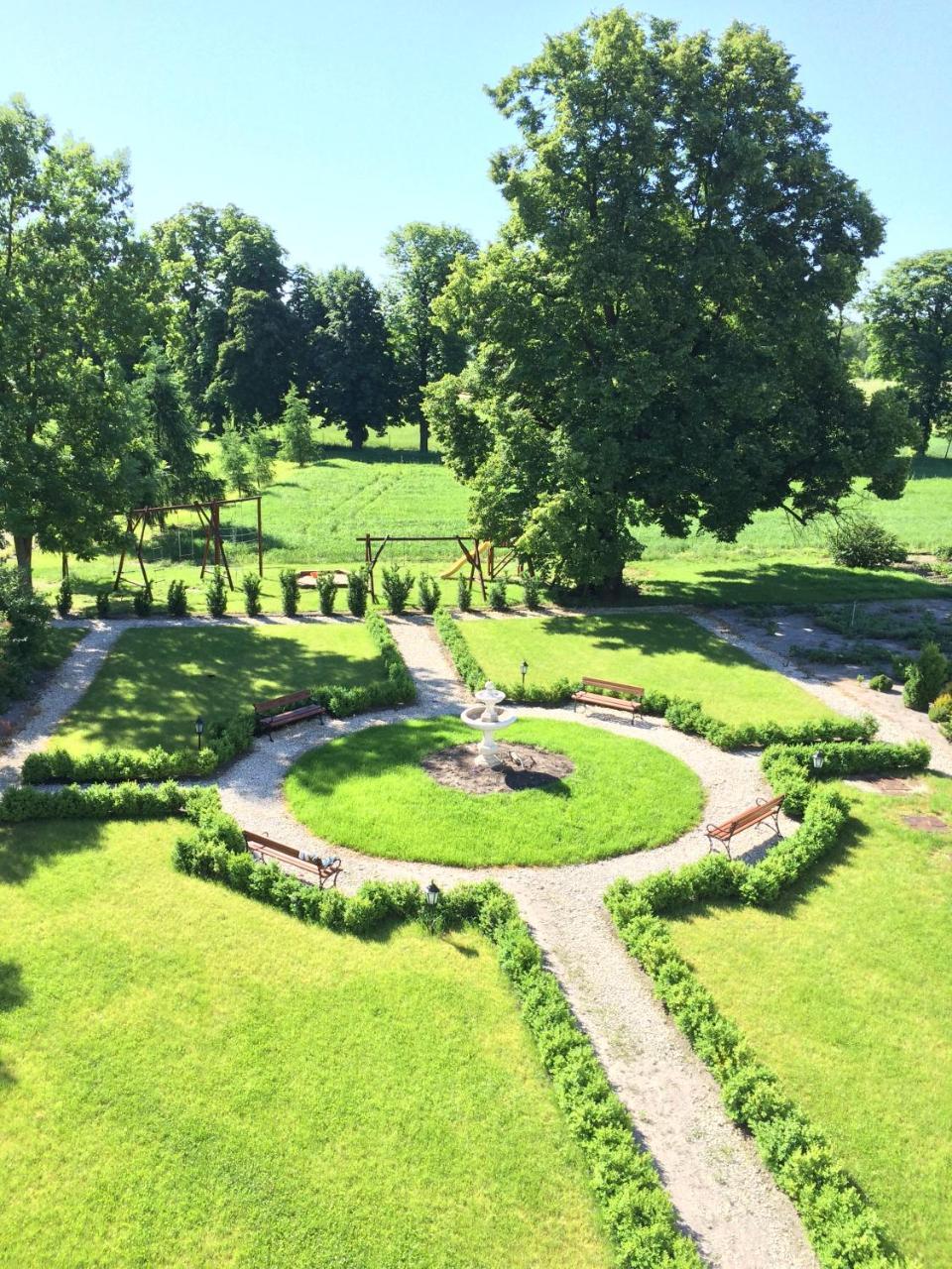 Agropark - Dworek Pod Lipa Sobków Екстериор снимка